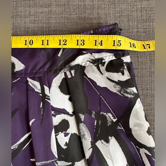 Ann Taylor | Floral Midi Skirt | Skirt With Pockets Pattern | Fit and Flair - Picture 5 of 6